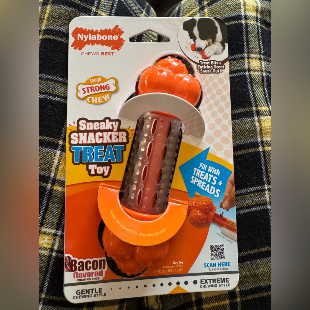 Sneaky Snacker Treat Toy - Orange